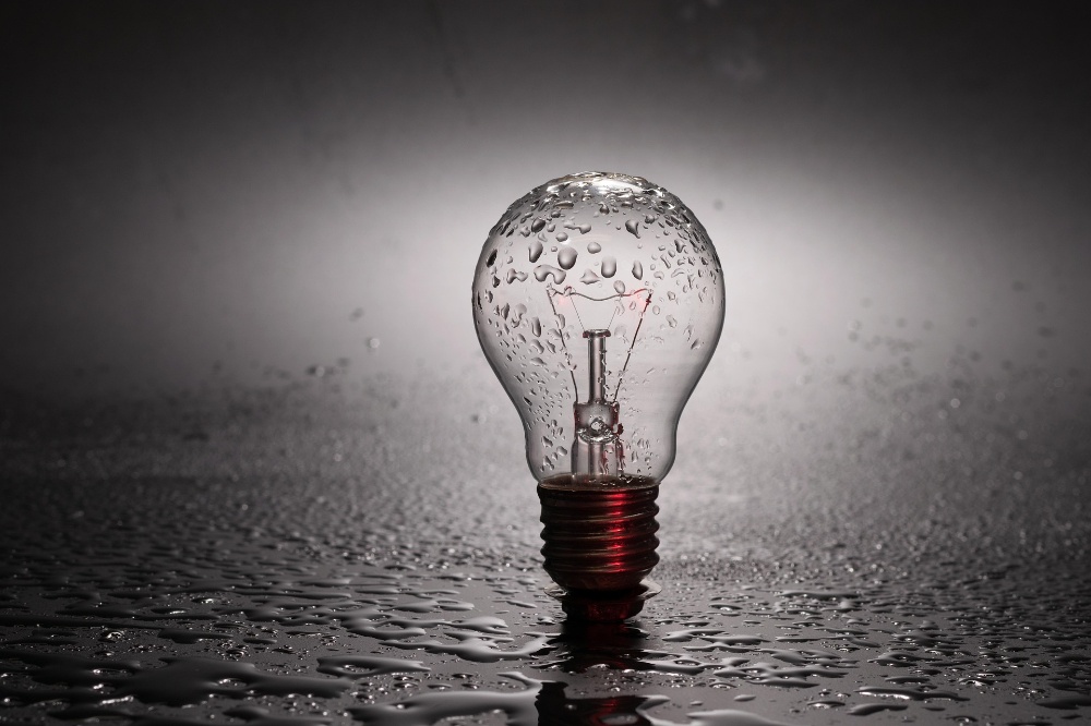 Why Decentralized Smart Contracts are the Ultimate Creative Leverage
