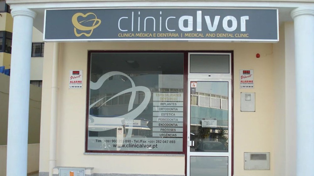 Dental Implants in Portimão: Prices, Types, and Recovery — What I Learned After Thorough Research