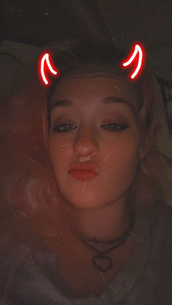 0liviaBright