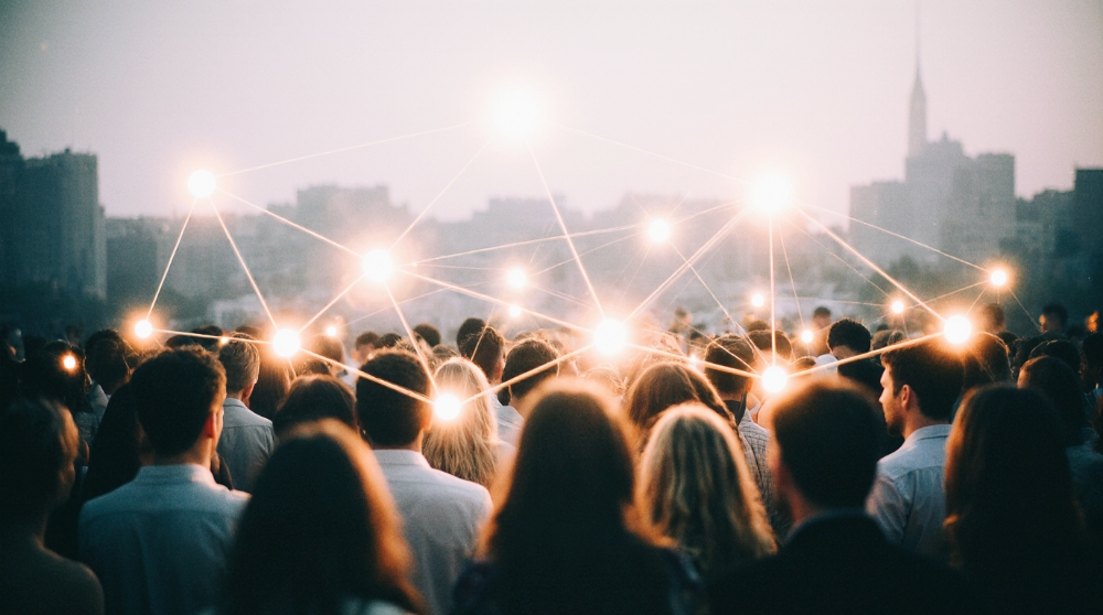 💡 Is Decentralization a Myth or a Movement?